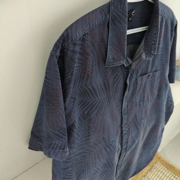 Sears Vintage Short Sleeve Button up Shirt with dark floral design, Size 2XL - Picture 14 of 14